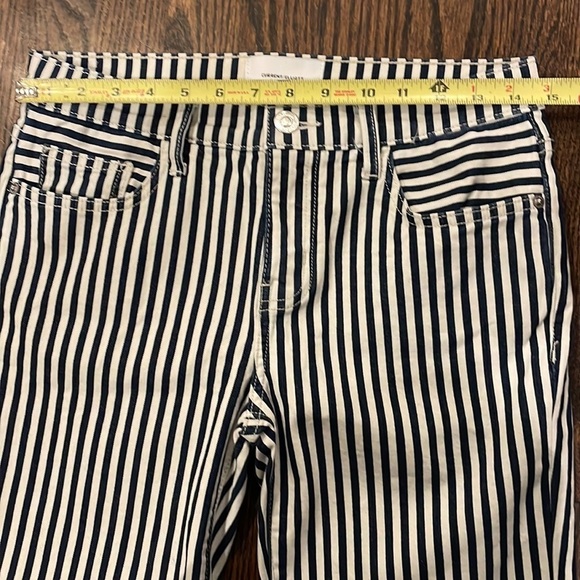 Current/Elliot Cropped Lexton Navy Striped Jeans - Picture 10 of 13